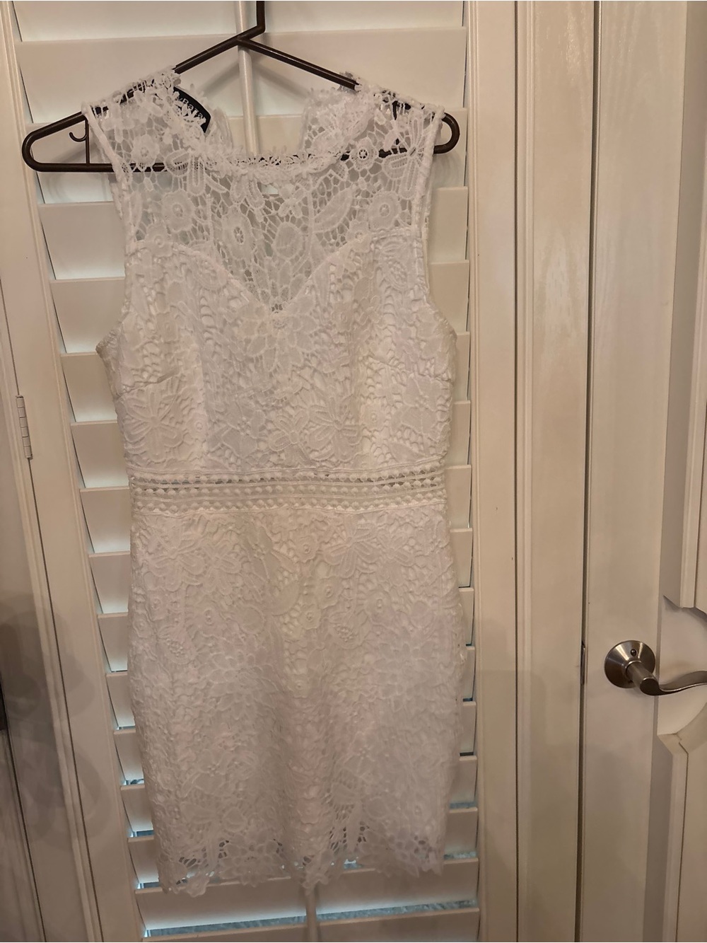 Sleeveless White Lace Mini Dress